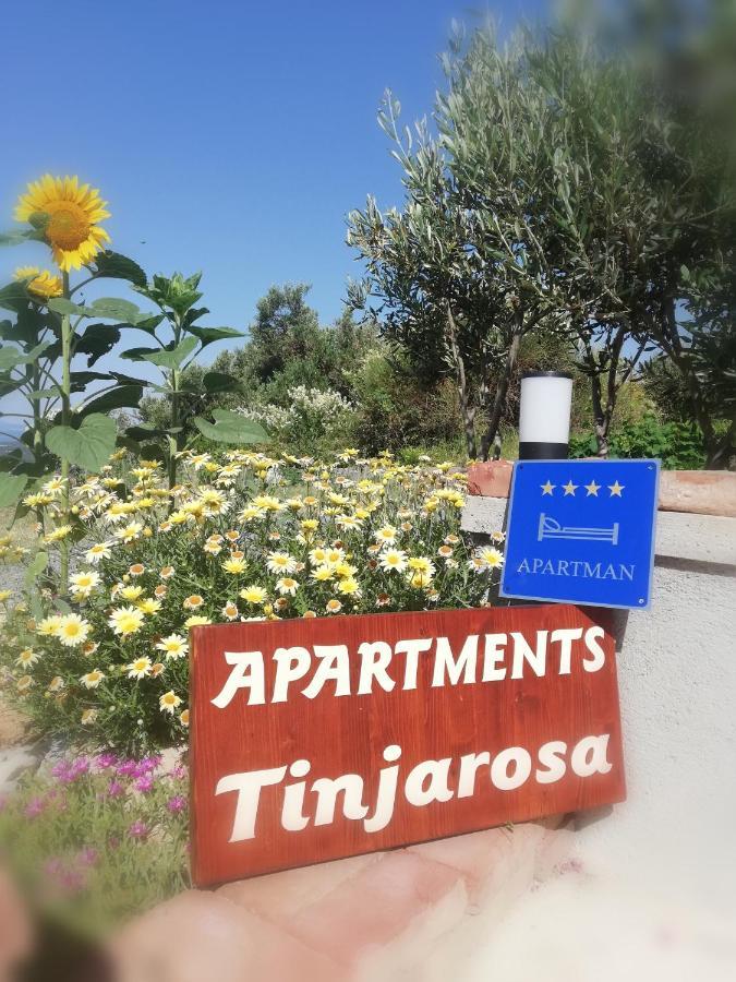Apartments Tinjarosa Mundanije Экстерьер фото