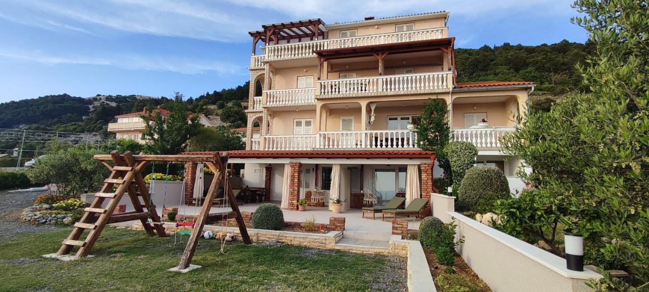 Apartments Tinjarosa Mundanije Экстерьер фото
