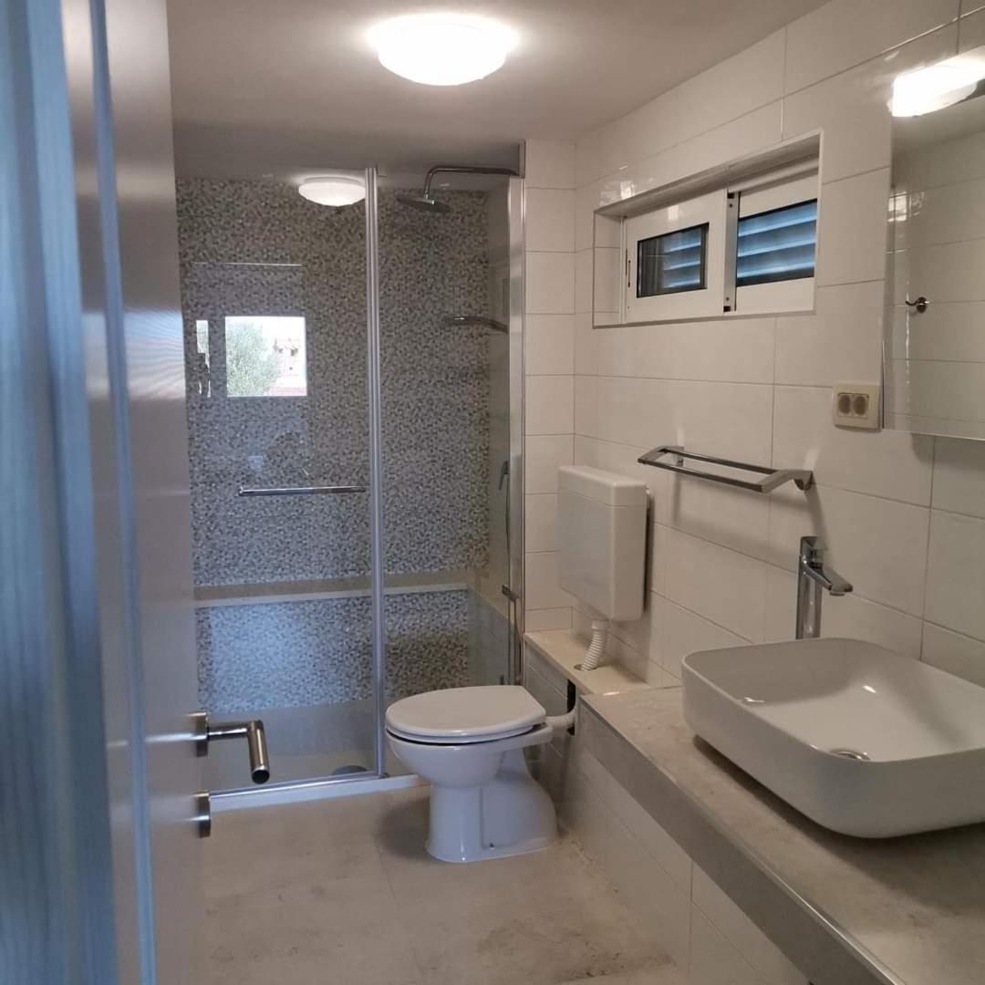 Apartments Tinjarosa Mundanije Экстерьер фото