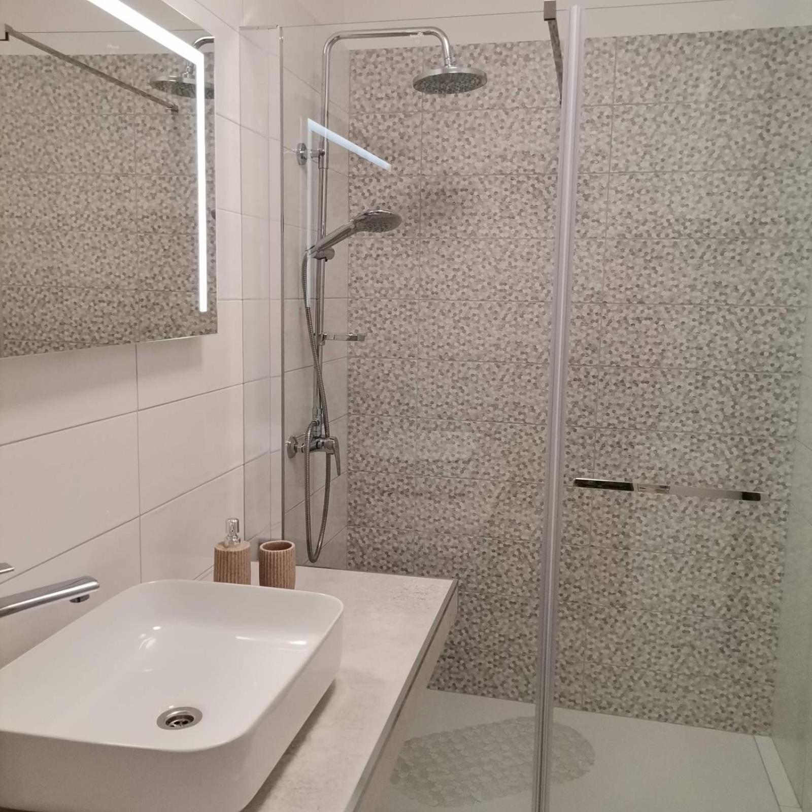 Apartments Tinjarosa Mundanije Экстерьер фото