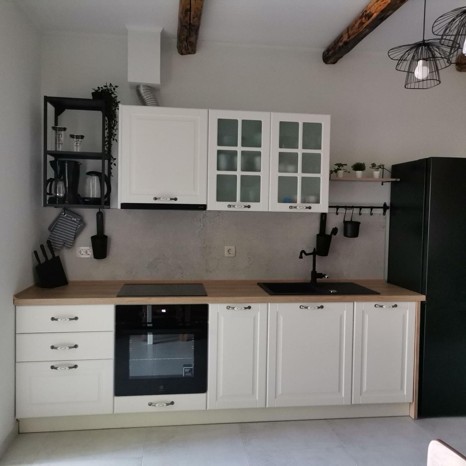 Apartments Tinjarosa Mundanije Экстерьер фото
