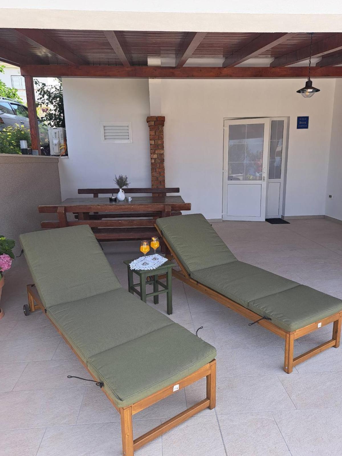 Apartments Tinjarosa Mundanije Номер фото